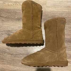 Bearpaw Brown Woman’s Boots Size 10